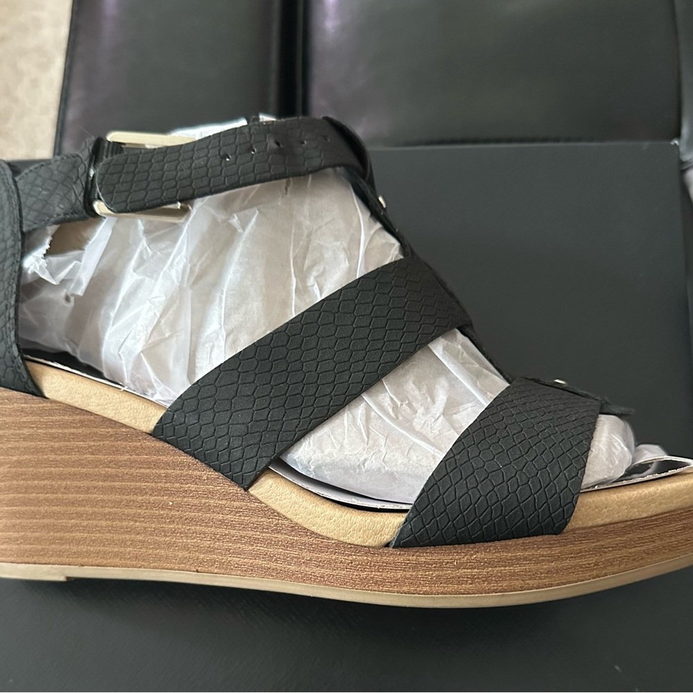 Dr. Scholl's Black Textured Wedge Sandals